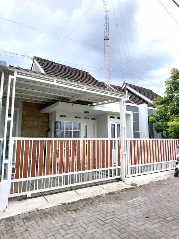 dijual rumah maguwoharjo