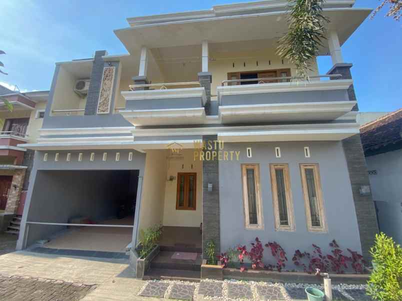 dijual rumah maguwoharjo kec depok kab