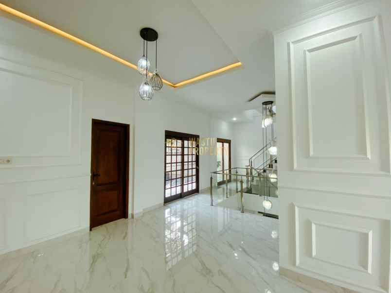 dijual rumah maguwoharjo sleman