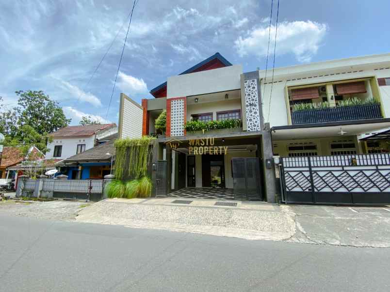 dijual rumah maguwoharjo sleman