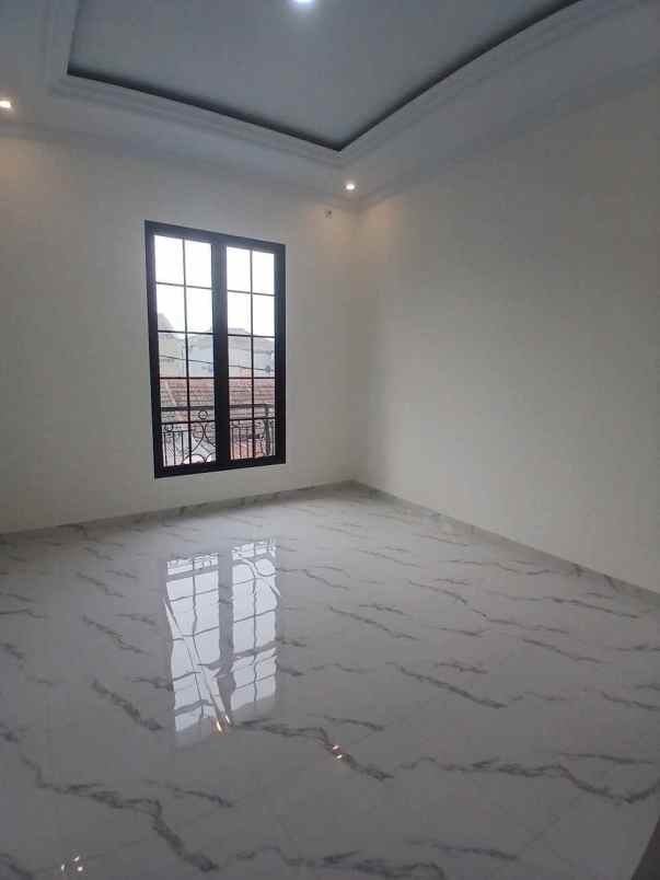 dijual rumah mampang indah 1