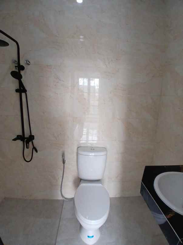 dijual rumah mampang indah 1