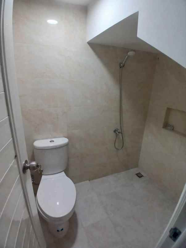 dijual rumah mampang indah 1