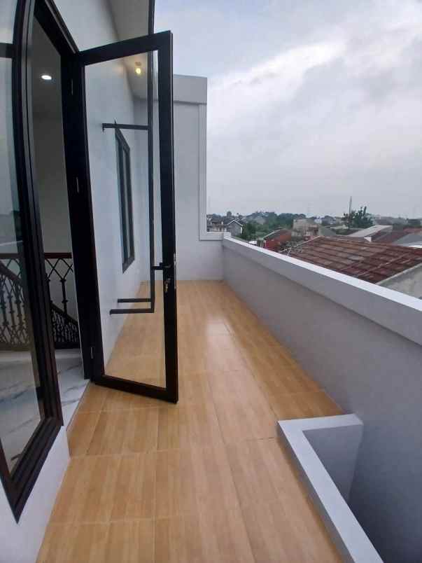 dijual rumah mampang indah 1
