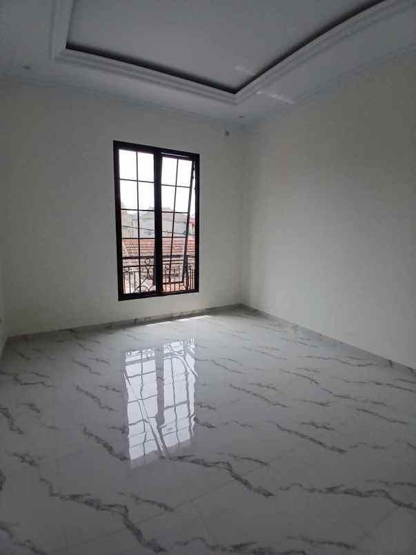 dijual rumah mampang indah 1