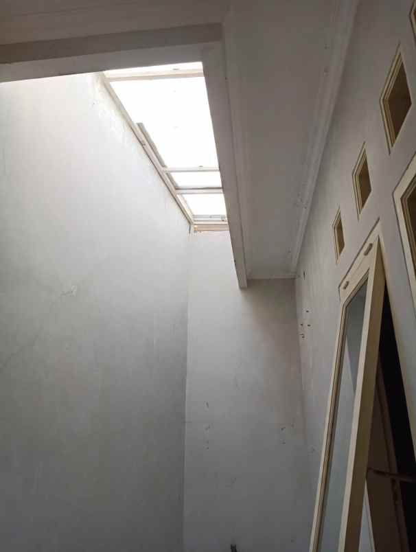 dijual rumah mampang pancoran mas depok