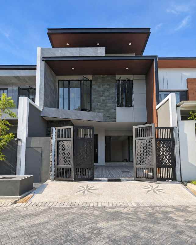 dijual rumah manyar tirtoyoso selatan