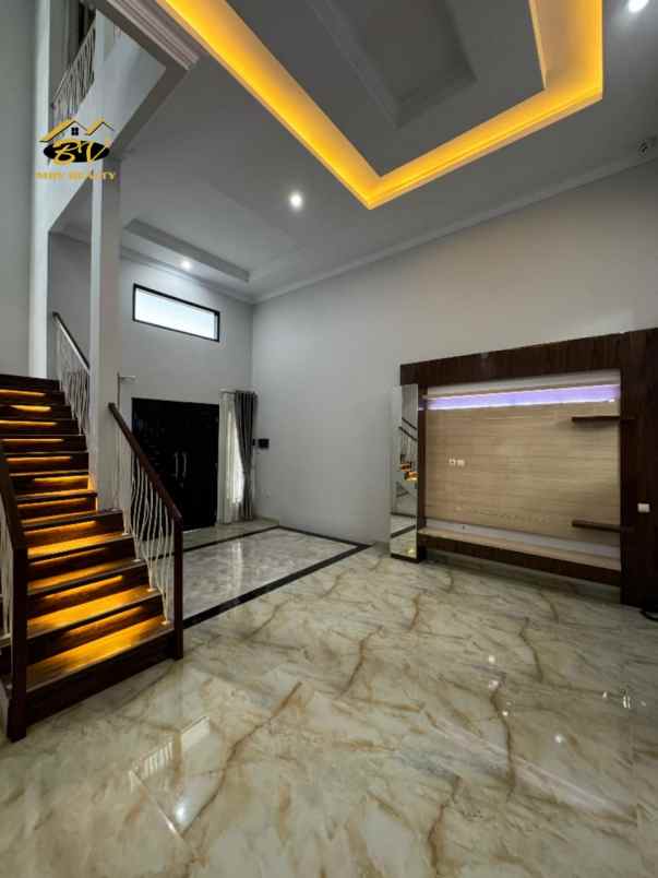dijual rumah mbv249