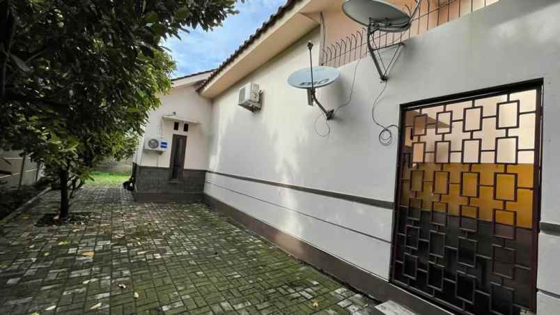 dijual rumah medan satria
