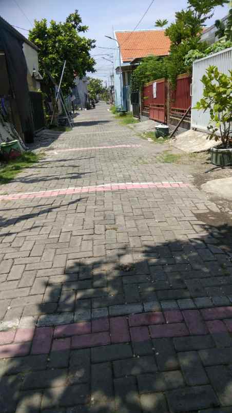 dijual rumah medokan ayu