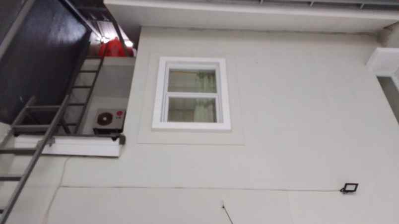 dijual rumah metland menteng