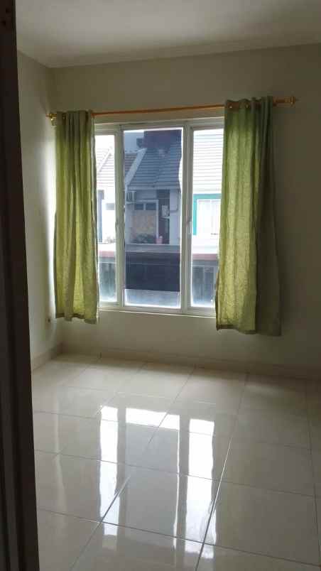 dijual rumah metland menteng