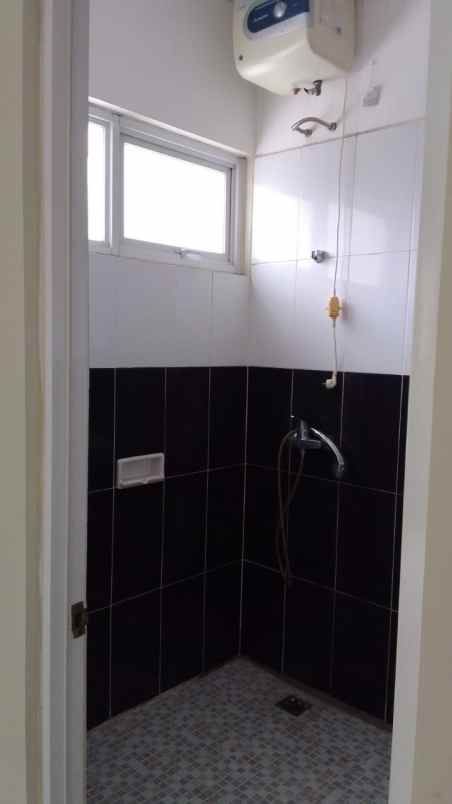 dijual rumah metland menteng