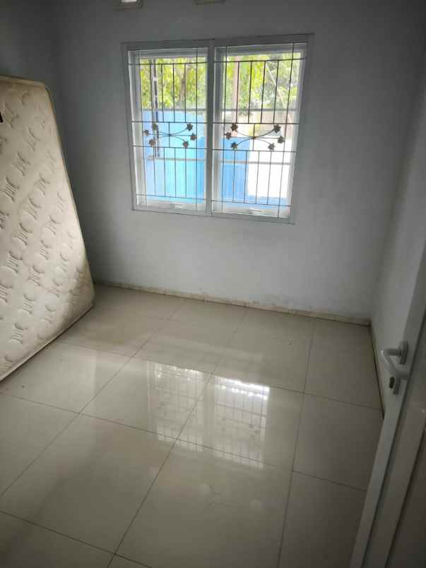 dijual rumah metland menteng