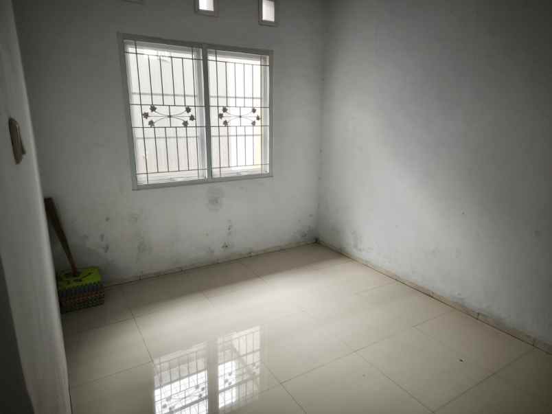 dijual rumah metland menteng