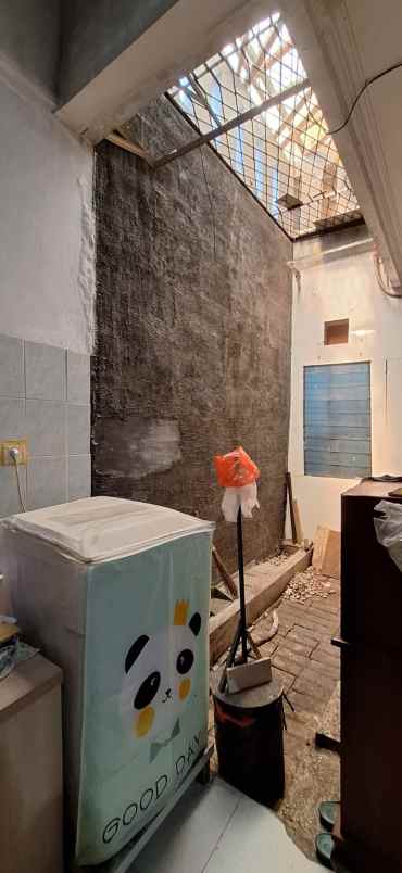 dijual rumah metland menteng