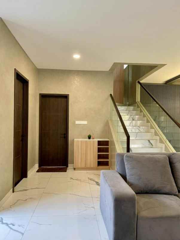 dijual rumah mewah furnished summarecon bandung