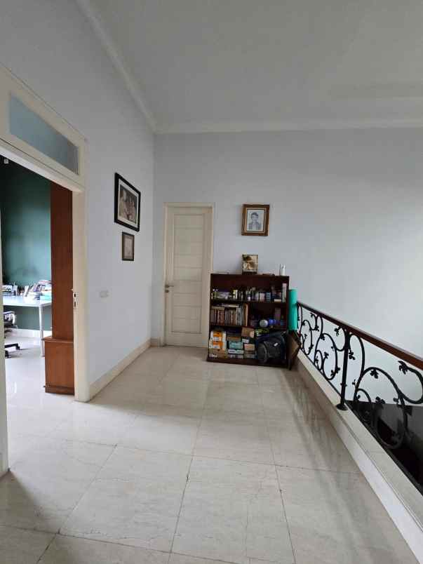 dijual rumah mewah siap huni di legenda wisata cibubur