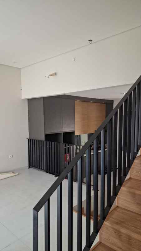 dijual rumah modern dalam cluster di kahfi jagakarsa