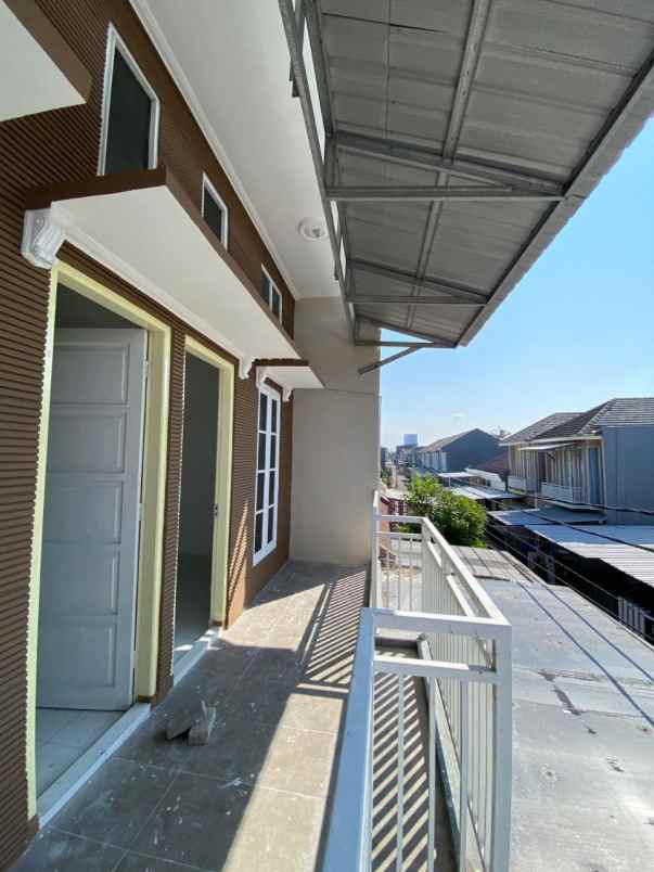 dijual rumah mulyorejo