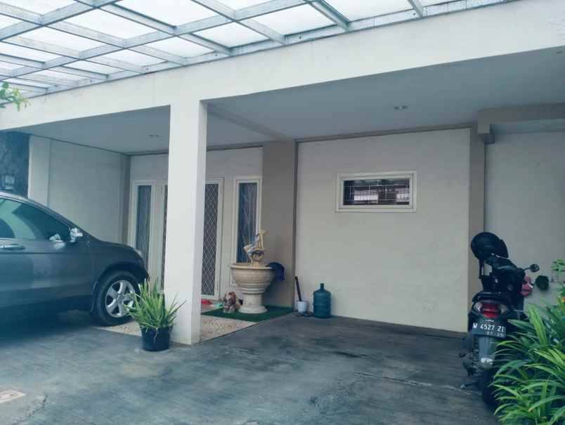 dijual rumah ngagel