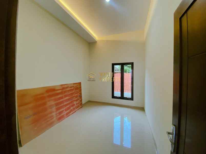 dijual rumah ngemplak