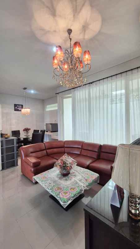 dijual rumah northwest park