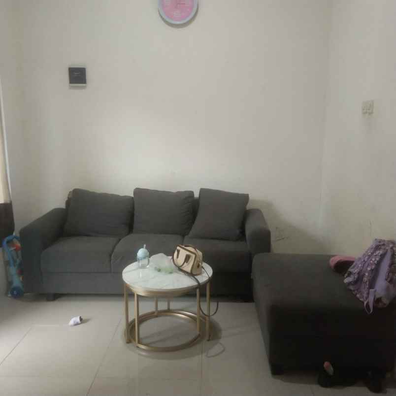 dijual rumah oma regency cimanggis