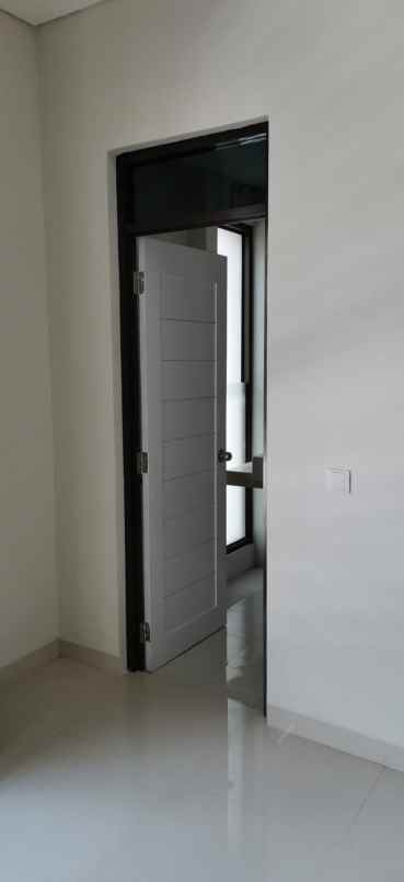 dijual rumah pagedangan