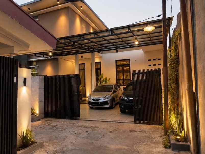 dijual rumah pajajaran bdg