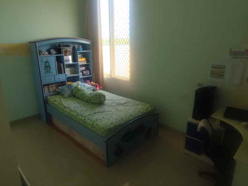 dijual rumah pakuwon city