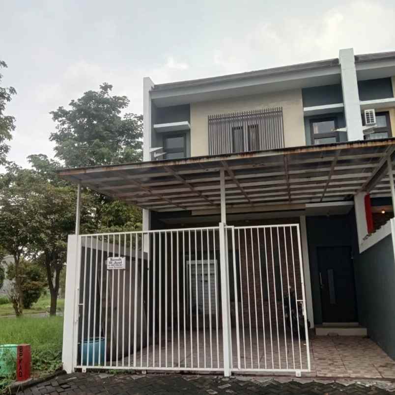 dijual rumah palm oasis