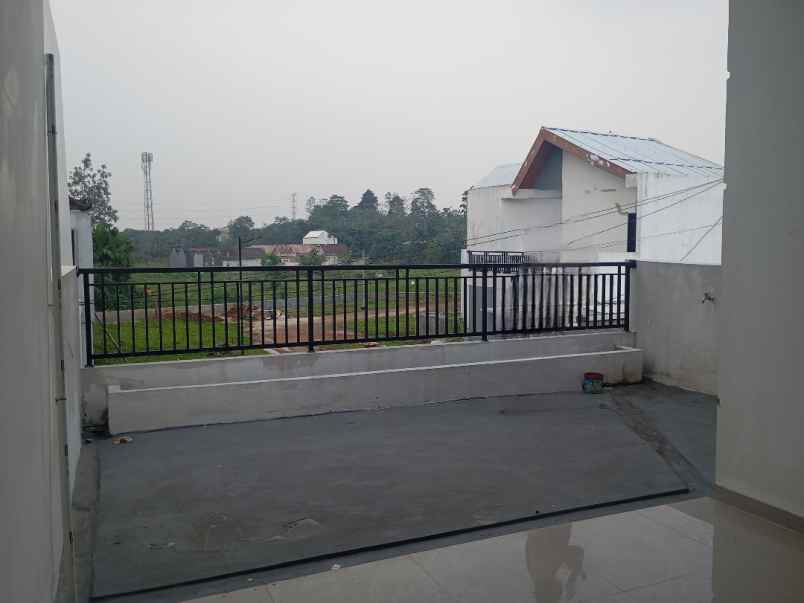 dijual rumah pancoran mas depok