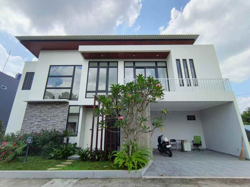 dijual rumah pandowoharjo kec sleman