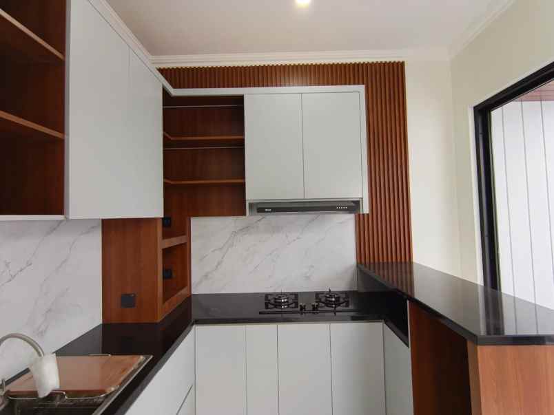 dijual rumah pandowoharjo kec sleman