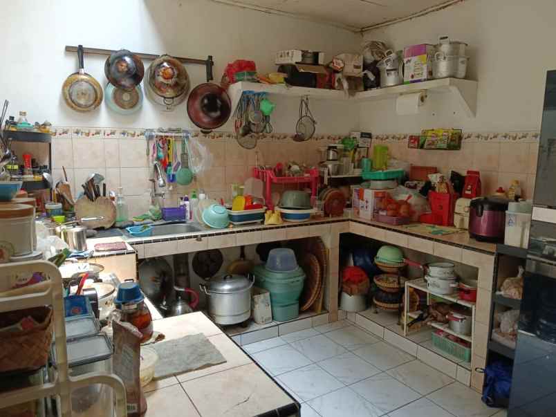 dijual rumah pasar minggu