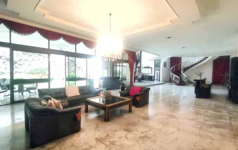 dijual rumah patimura raya