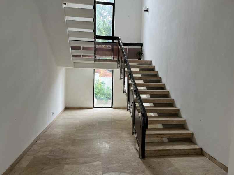 dijual rumah pela mampang kec mampang