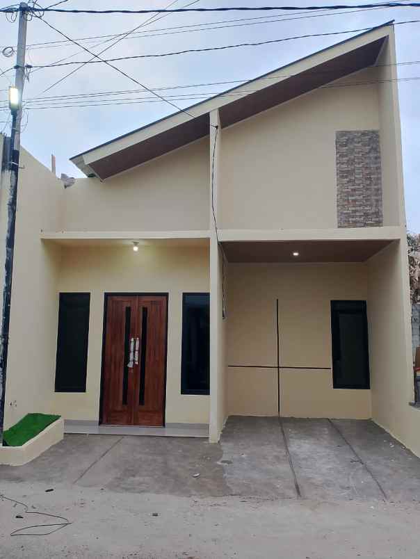 dijual rumah pengasinan sawangan depok