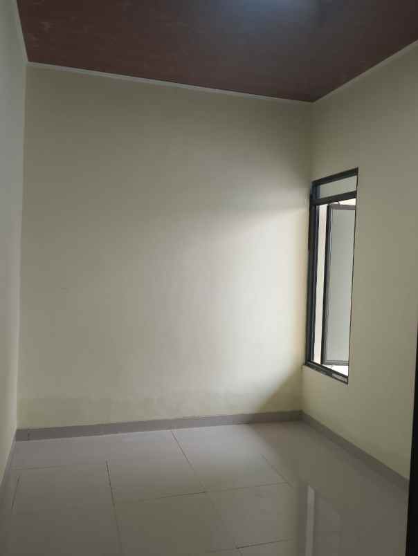 dijual rumah pengasinan sawangan depok