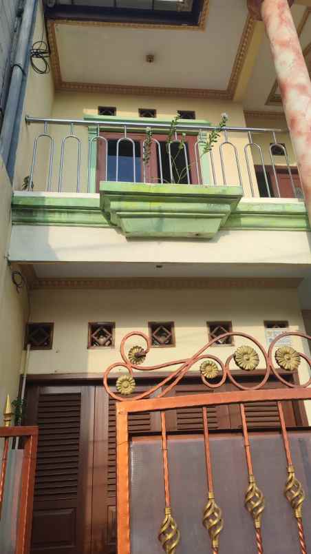 dijual rumah penggilingan