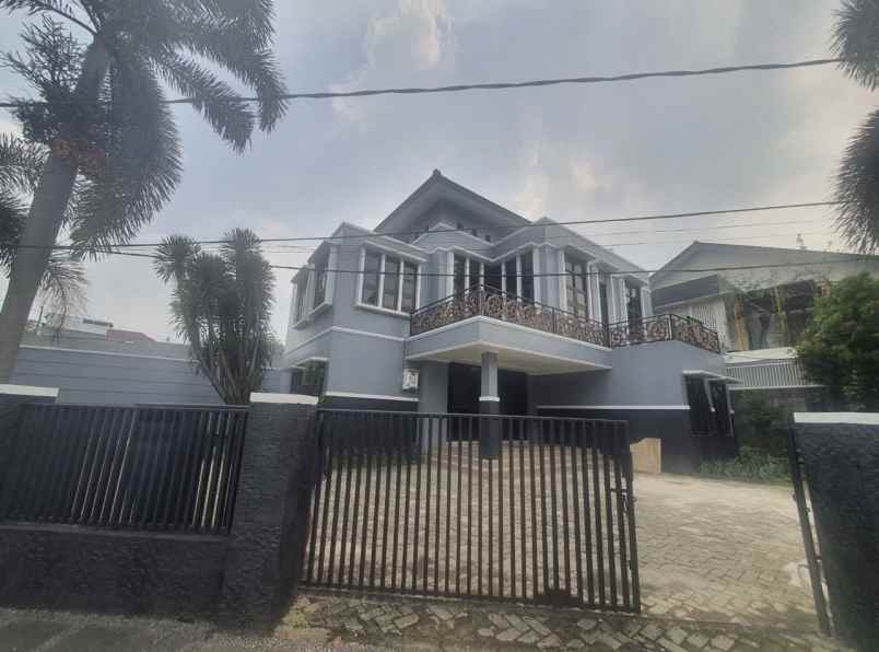 dijual rumah perhubungan pejaten