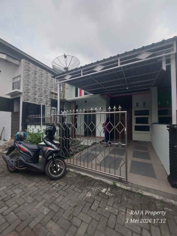 dijual rumah perum bpd 3