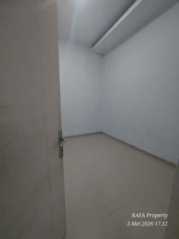 dijual rumah perum bpd 3