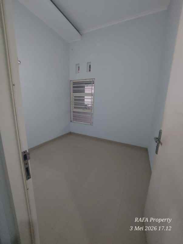 dijual rumah perum bpd 3