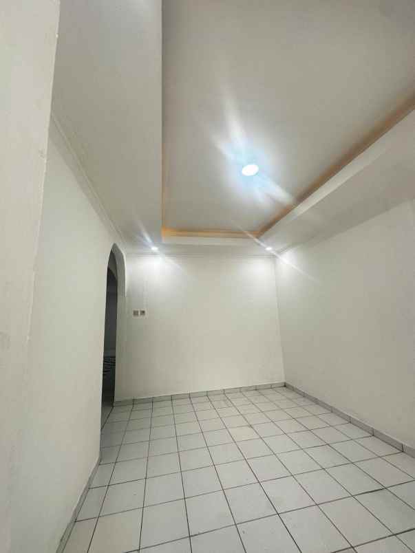 dijual rumah perum sapta taruna 2