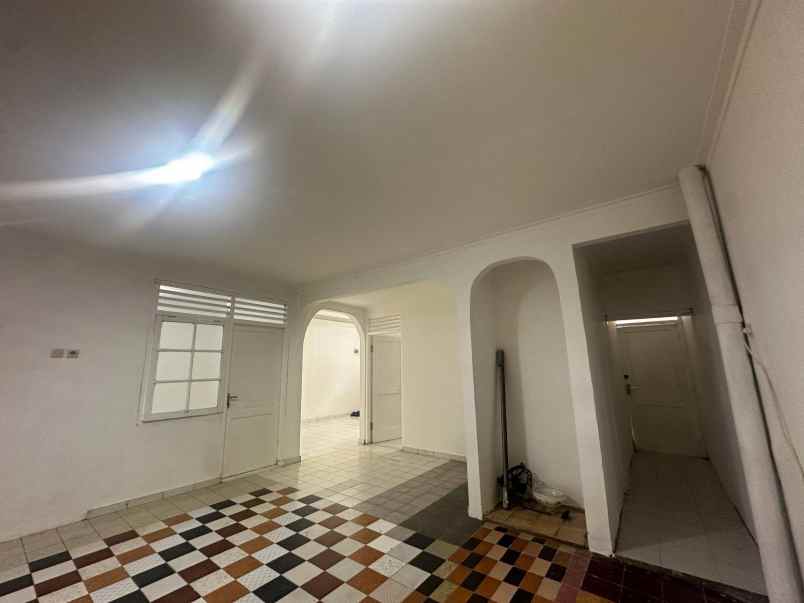 dijual rumah perum sapta taruna 2