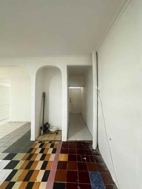 dijual rumah perum sapta taruna 2