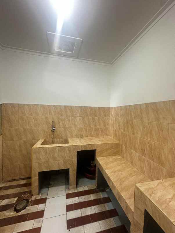 dijual rumah perum sapta taruna 2