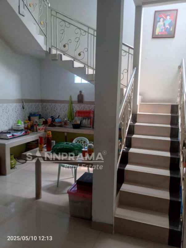 dijual rumah perumaan griya melati mas